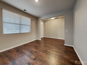 832 Foxdale Dr in Columbia, TN - Building Photo - Building Photo