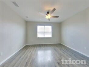 4459 Mossy Creek Ave in Mulberry, FL - Building Photo - Building Photo