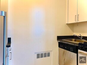 EAST 35 STREET in New York, NY - Building Photo - Building Photo