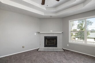617 SE Hills Ct in Nixa, MO - Building Photo - Building Photo