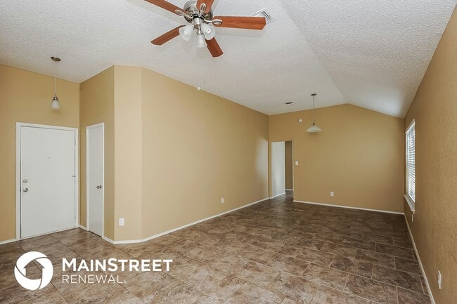 6209 Brookfall Dr in Arlington, TX - Building Photo - Building Photo