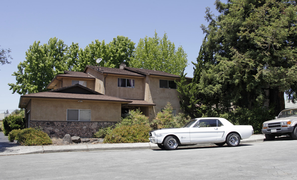 20957 Chester St in Castro Valley, CA - Building Photo