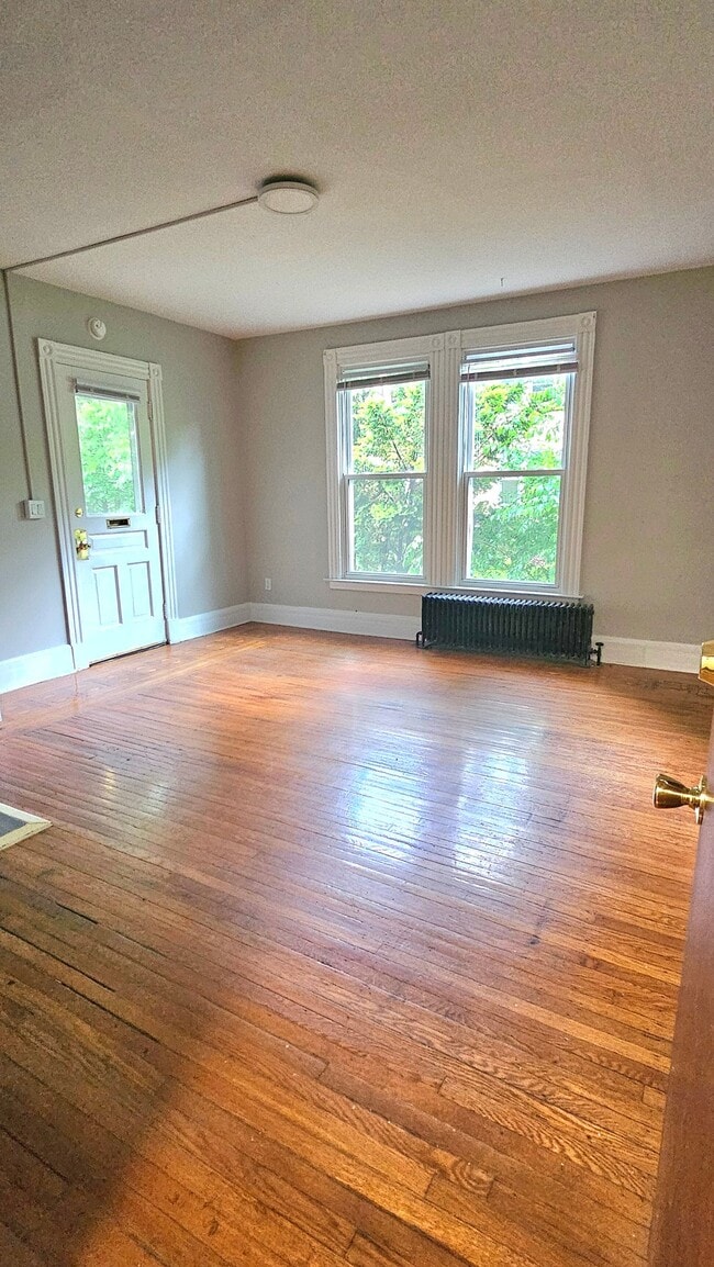 172 Fountain St, Unit 1R