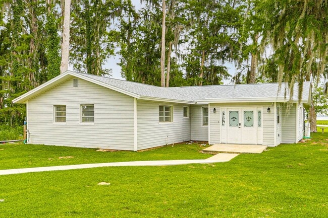 property at 19 Windy Point Rd