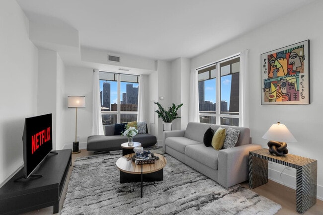 300 Front St W, Unit SI ID1403801P in Toronto, ON - Building Photo - Building Photo