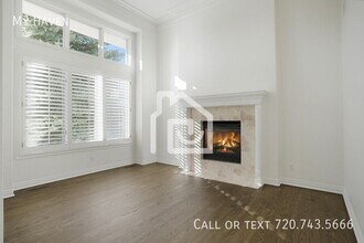 2064 S Robb Way in Lakewood, CO - Building Photo - Building Photo