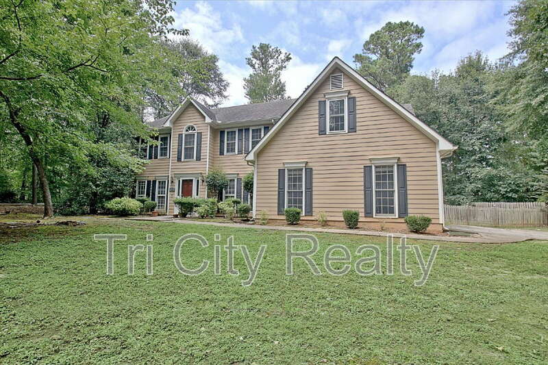 101 Kimmer Rd in Peachtree City, GA - Building Photo