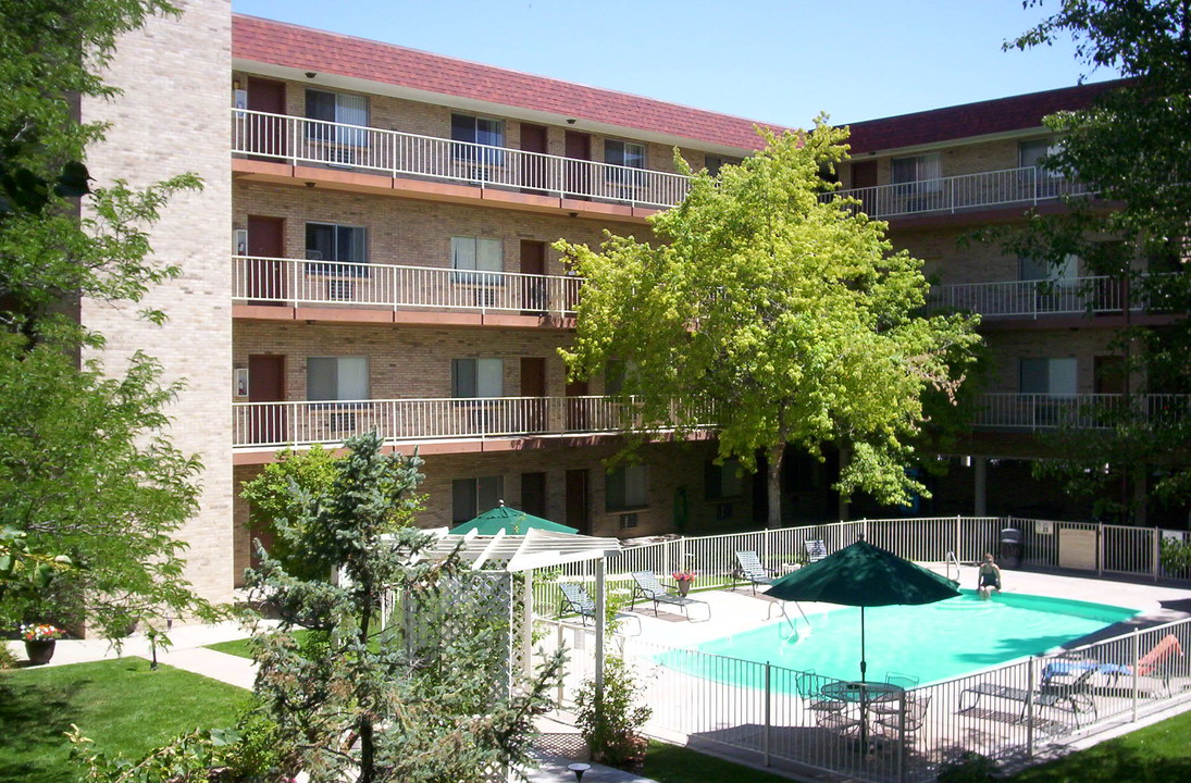 Kenyon Place Apartments in Englewood, CO - Building Photo