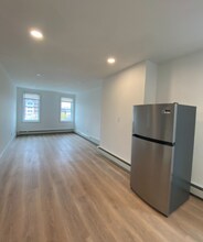 113 Orleans St, Unit 7 in Boston, MA - Foto de edificio - Building Photo