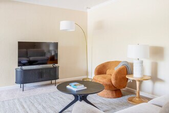 160 Locksunart Way in Sunnyvale, CA - Building Photo - Building Photo