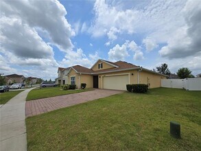 2246 Waukegan Dr in Kissimmee, FL - Building Photo - Building Photo