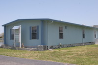 Imperial Courts Mobile Home Park in New Port Richey, FL - Building Photo - Building Photo