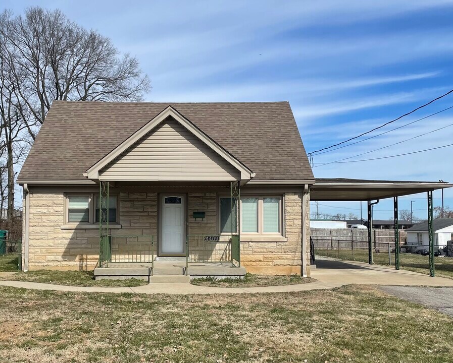 4409 Cavelle Ave in Louisville, KY - Foto de edificio