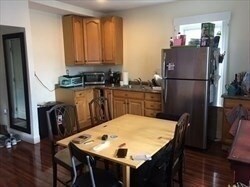 23 Park St, Unit 2 in Salem, MA - Foto de edificio - Building Photo