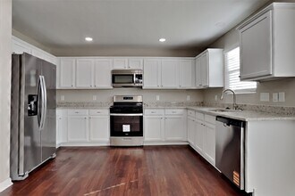 32126 Willow Creek Park in Conroe, TX - Building Photo - Building Photo