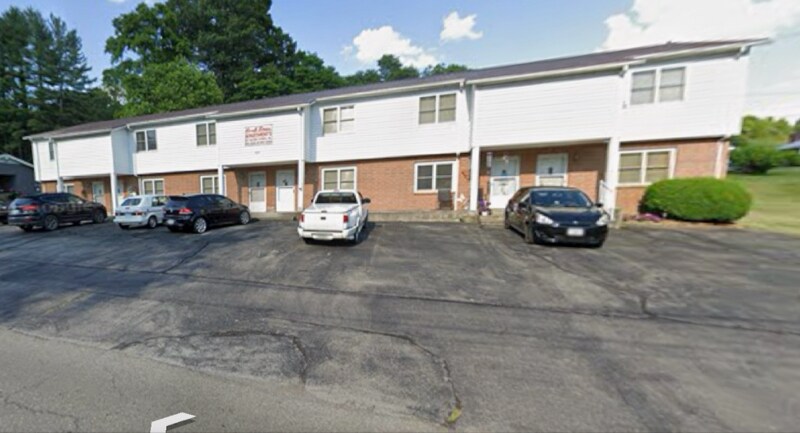 525 Sulphur Spring Rd in Chilhowie, VA - Building Photo