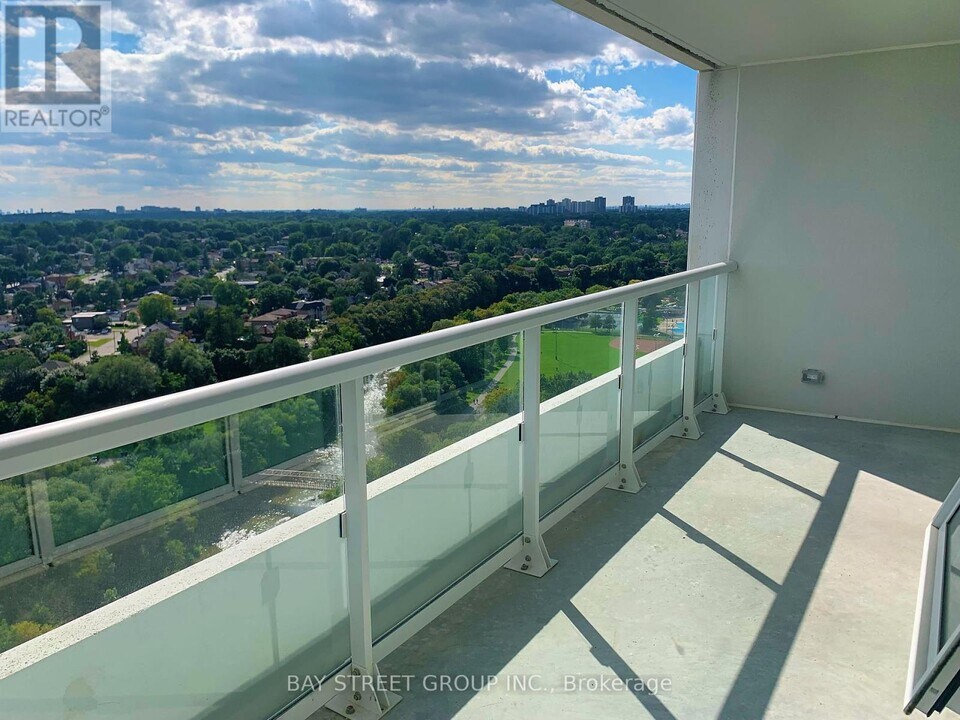 10-2010 Wilby Crescent in Toronto, ON - Building Photo