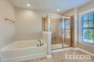 1104 Brough Hall Dr in Waxhaw, NC - Foto de edificio - Building Photo