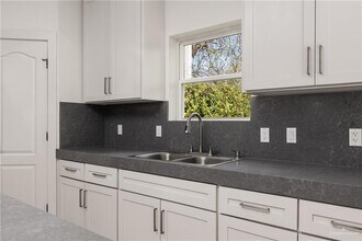 15 S 42nd St in McAllen, TX - Building Photo - Building Photo