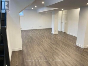 440 Paliser Crescent N in Richmond Hill, ON - Building Photo - Building Photo