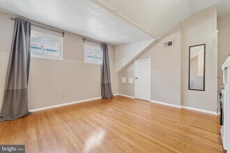 1029 Spruce St in Philadelphia, PA - Building Photo - Building Photo