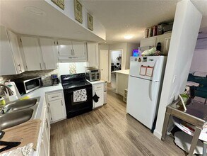 8501 Paxton Dr in Port Richey, FL - Building Photo - Building Photo