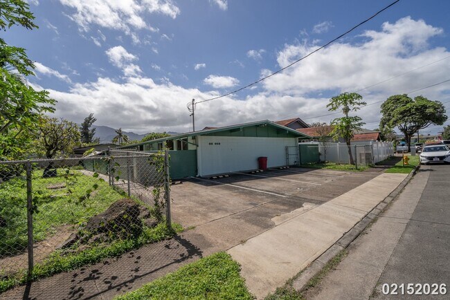 68-147 Akule St in Waialua, HI - Building Photo - Building Photo