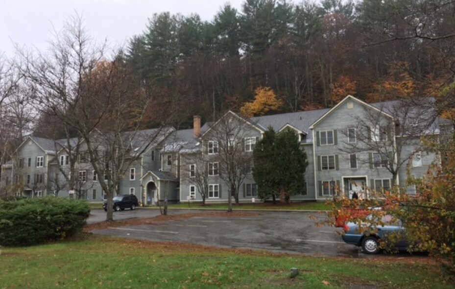 Westbrook Court in Brattleboro, VT - Building Photo