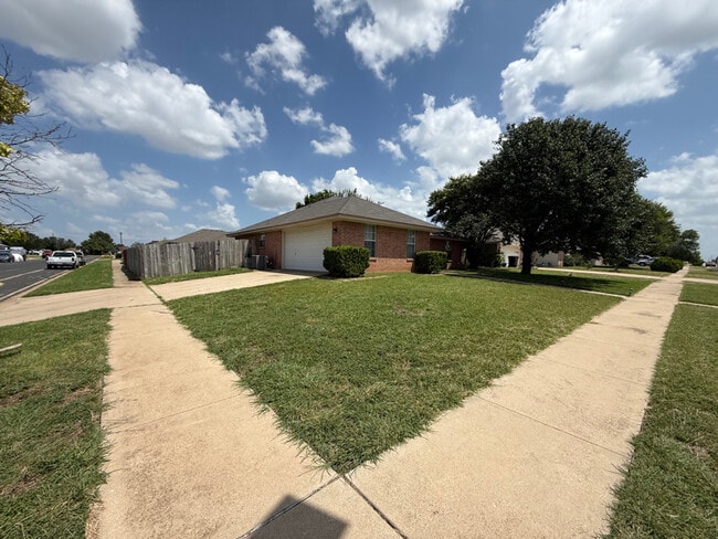 4200 Lonesome Dove Dr