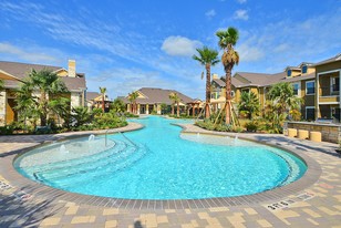 Avenues at Tuscan Lakes Apartments