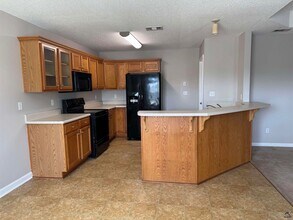 105 Windmill Court in Warner Robins, GA - Foto de edificio - Building Photo