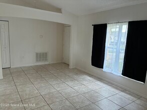 117 Hillock Ave NW in Palm Bay, FL - Building Photo - Building Photo