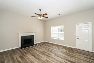 3627 Lower Creek Dr in Douglasville, GA - Building Photo - Building Photo