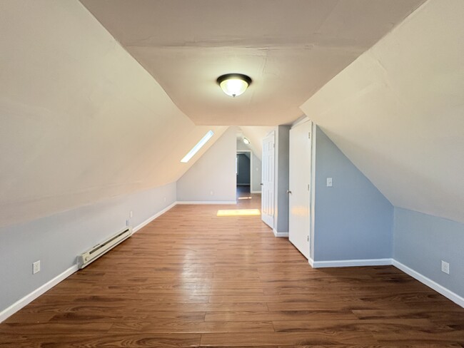 130 4th St, Unit 2 in Elizabeth, NJ - Foto de edificio - Building Photo