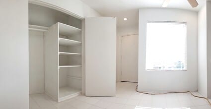 8108 Langdon Ave in Los Angeles, CA - Building Photo - Building Photo