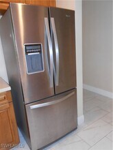9409 Ivy Brook Run in Ft. Myers, FL - Building Photo - Building Photo
