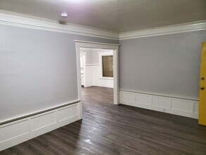 3024 E Illinois Ave in Fresno, CA - Building Photo - Building Photo