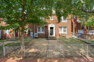 1508 V St SE in Washington, DC - Foto de edificio - Building Photo