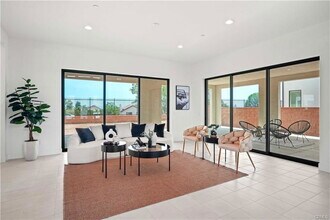 20580 Edgewood Ct in Los Angeles, CA - Building Photo - Building Photo