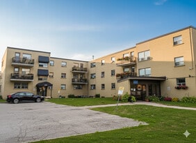 Equity Place in Mississauga, ON - Building Photo