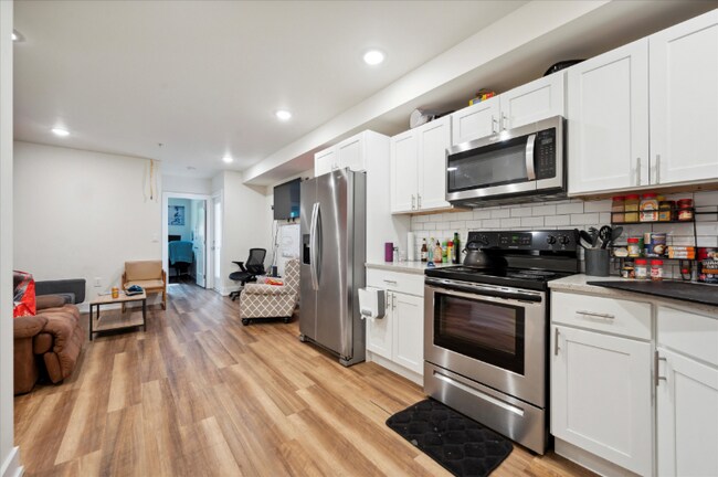 2122 N 17th St photo'