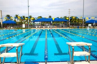 17193 NE 18th Ave in North Miami Beach, FL - Building Photo - Building Photo