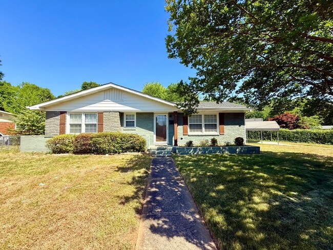 property at 4033 Fieldcrest Rd