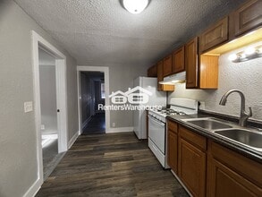 2802 SE 8th St in Des Moines, IA - Building Photo - Building Photo