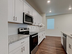 330 Timber Kate Pl in Henderson, NV - Building Photo - Building Photo