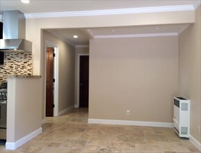 1105 N Milpas St in Santa Barbara, CA - Foto de edificio - Building Photo