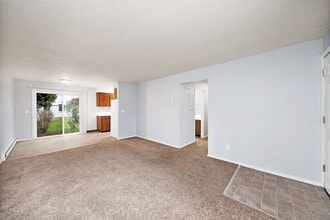 18140 SW Shaw St in Beaverton, OR - Building Photo - Building Photo