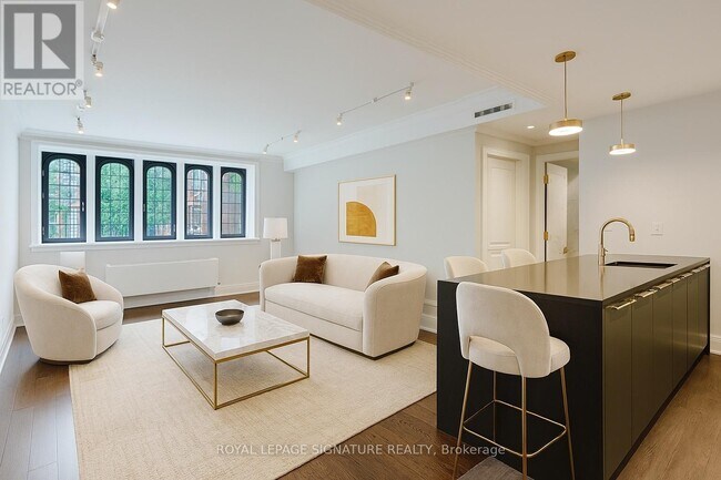 property at 2-112 Clarendon Ave