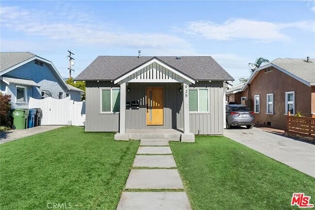property at 935 E Fairview Blvd