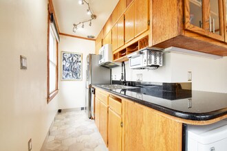 2102 Grand Ave in Everett, WA - Building Photo - Building Photo